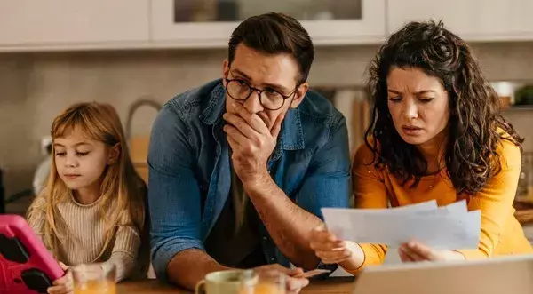 ¿Cómo afecta a mi pareja o a mis avalistas el plan de pagos o la exoneración de la Ley de Segunda Oportunidad?