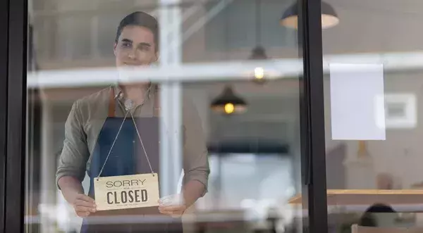 Cerrar una Sociedad Limitada creada con 1 euro: Te contamos cómo se hace