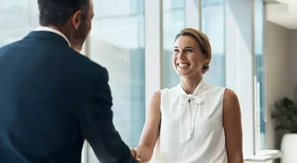 Qué son los contratos por hora, requisitos y normativa legal