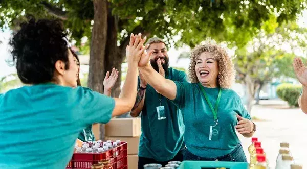 Qué es el Modelo 182, cómo afecta a donantes y entidades y su relación con la Renta