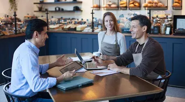 Qué es el “Lending”, tipos, y diferencias con un préstamo