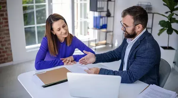 Qué es el modelo 349, cuándo se presenta y qué facturas hay que incluir