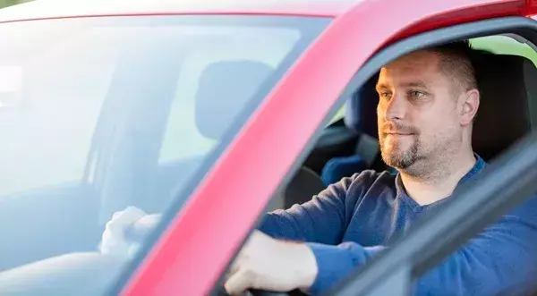 Normas, sanciones y novedades del mundo del automóvil que todo conductor debe tener claras