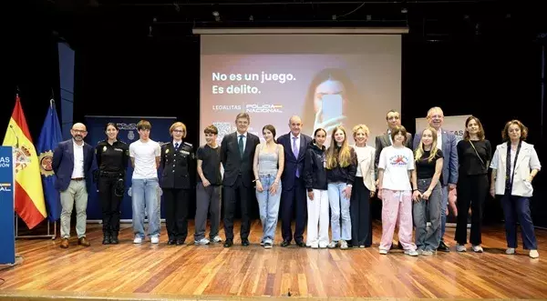 Nuestra fundación y Policía Nacional advierten de las consecuencias legales de la violencia digital