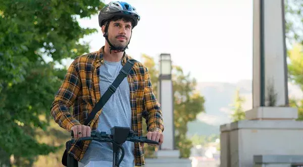 A partir de enero, las bicicletas eléctricas y los patinetes deberán estar asegurados