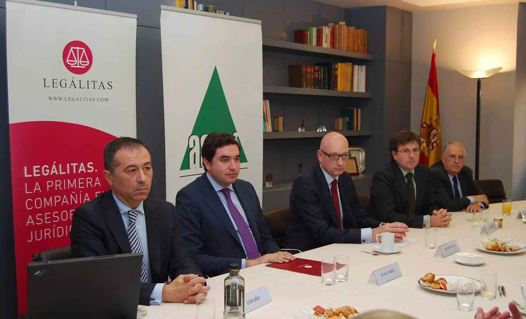 LEGÁLITAS y ASNEF con los ciudadanos en la lucha contra el fraude de identidad