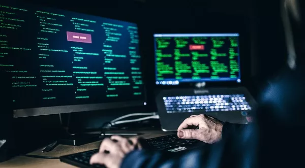 ¿Puedo reclamar si se han filtrado mis datos en un ciberataque?