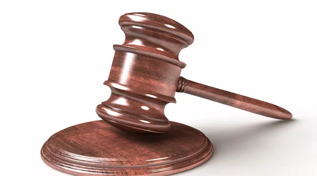 ¿Es legal que una empresa se publicite comparándose con mi empresa?