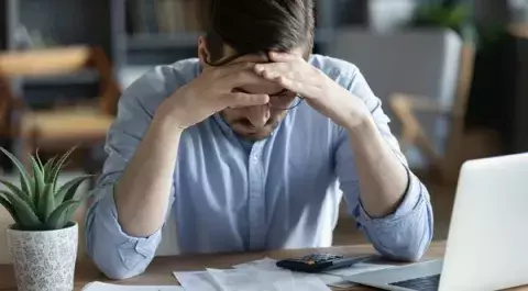 podcast_clientemoroso