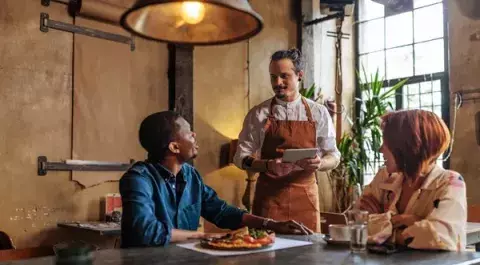 rese%C3%B1as restaurante